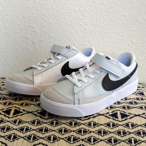 Nike Blazer Low '77 Low Top Sneaker